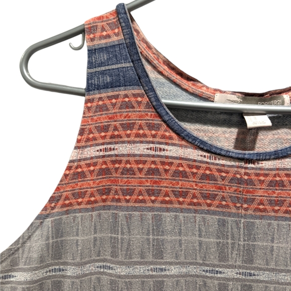 Forever 21 Geometric Print Oversize Muscle Tee - Picture 3 of 7